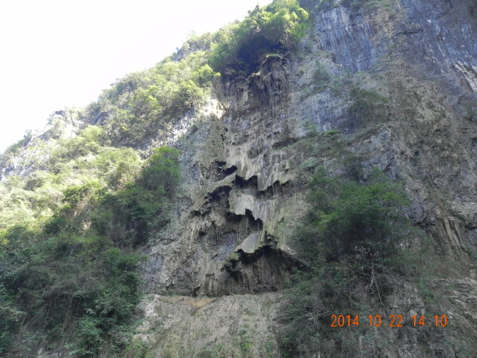 铜仁：天生桥大峡谷