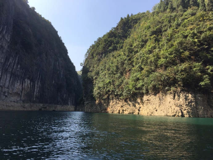铜仁：天生桥大峡谷