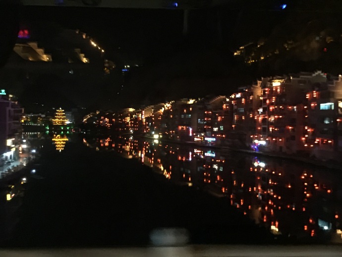 镇远的黄昏和夜景