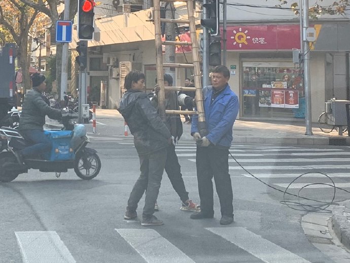 &ldquo;施工文明倒退&rdquo;？